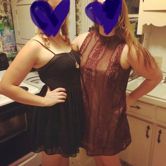 Maroon Lace Dress (lined) - Picture 6 of 9